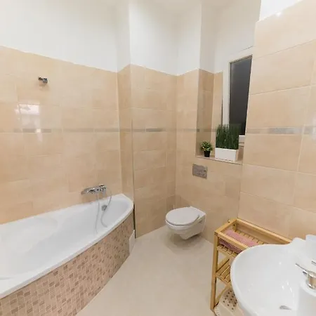 Rumbach Royal Apartment