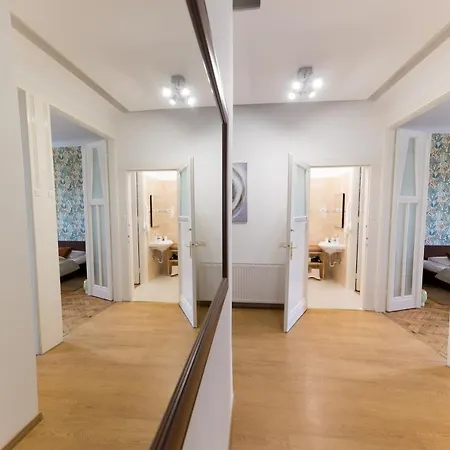 Apartment Rumbach Royal